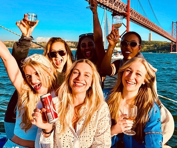 Lisbon Adventure 2 Hours Tuk-Tuk Tour and 2H Sunset Sailing