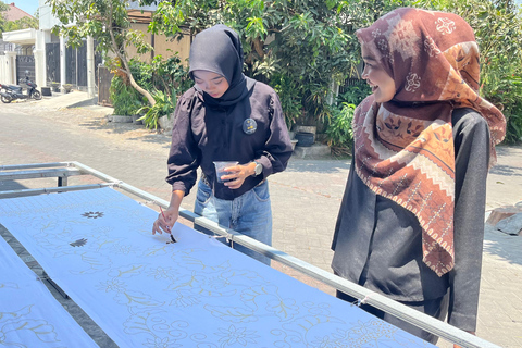 Malang: Discover Colorful & Create Your Own Batik Souvenir