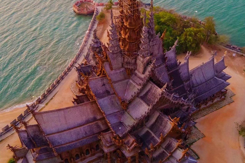 Pattaya: City Tour with Floating Market & Dinner Show