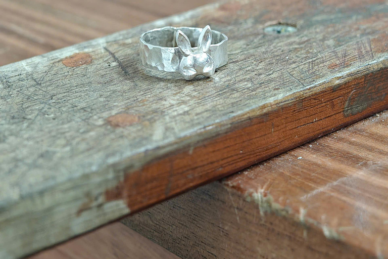 Hanoi: Silver Clay Ring Workshop with Unlimited Gemstones