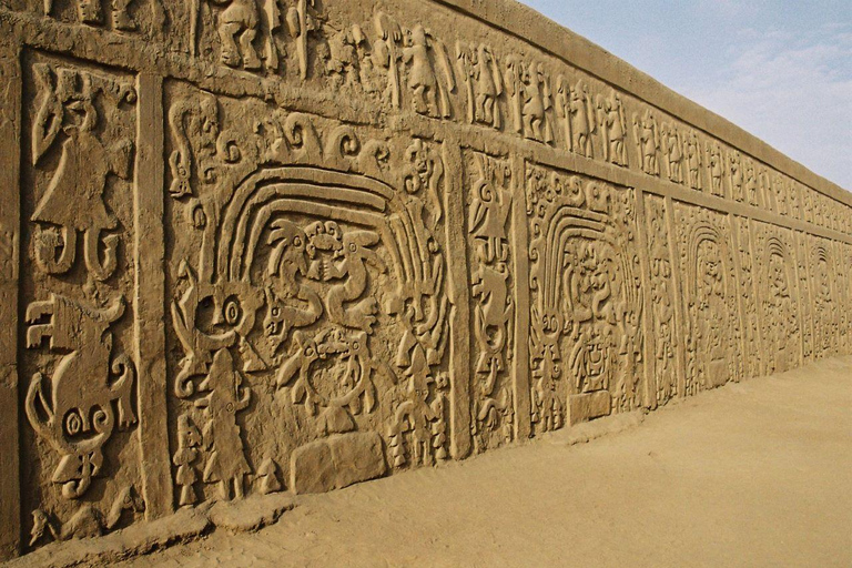 Pyramids of the Sun and the Moon, Huanchaco and Chan Chan