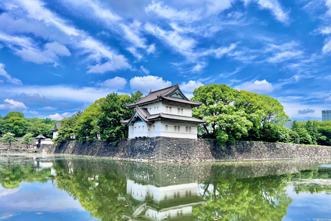Tokyo: East Garden of the Imperial Palace Walking Tour