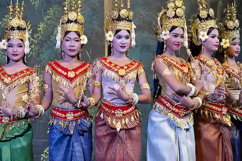 Apsara Performance with Dinner include Pick up & Drop off