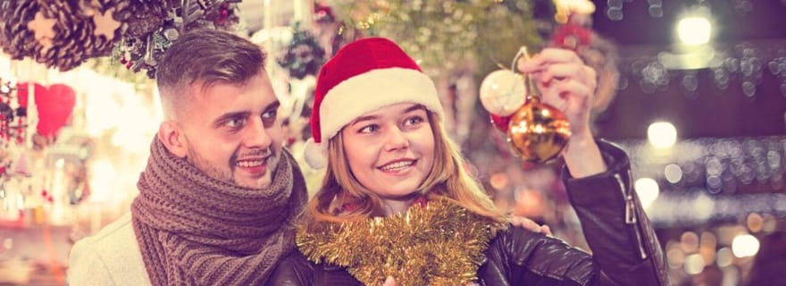 Visite privée exceptionnelle à pied dans le décor magique d'Ottawa à Noël