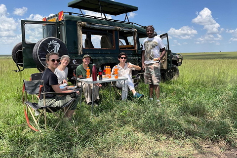 Viaggio di un giorno da Nairobi a Maasai Mara - AWNairobi: Escursione di un giorno nella Riserva Nazionale di Maasai Mara - Privato