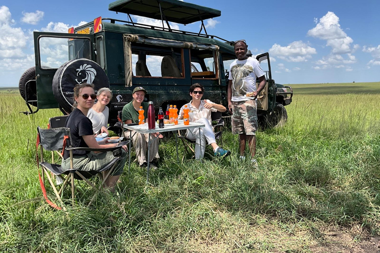 Viaggio di un giorno da Nairobi a Maasai Mara - AWNairobi: Escursione di un giorno nella Riserva Nazionale di Maasai Mara - Privato