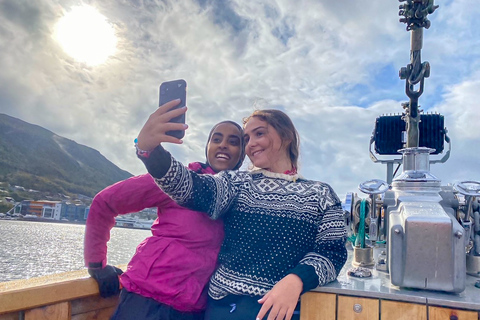 Tromsø: Fjord &amp; History Cruise