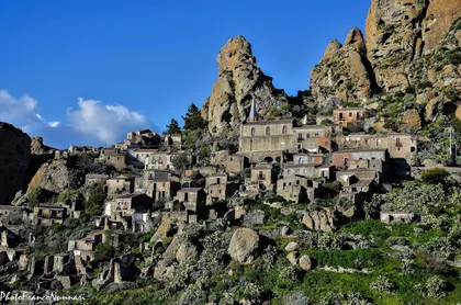 Von Tropea: Pentedattilo & Bova, Grecanici Dörfer