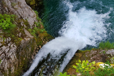 De Tirana: Parque Nacional Theth e Caminhada Blue Eye de 3 dias