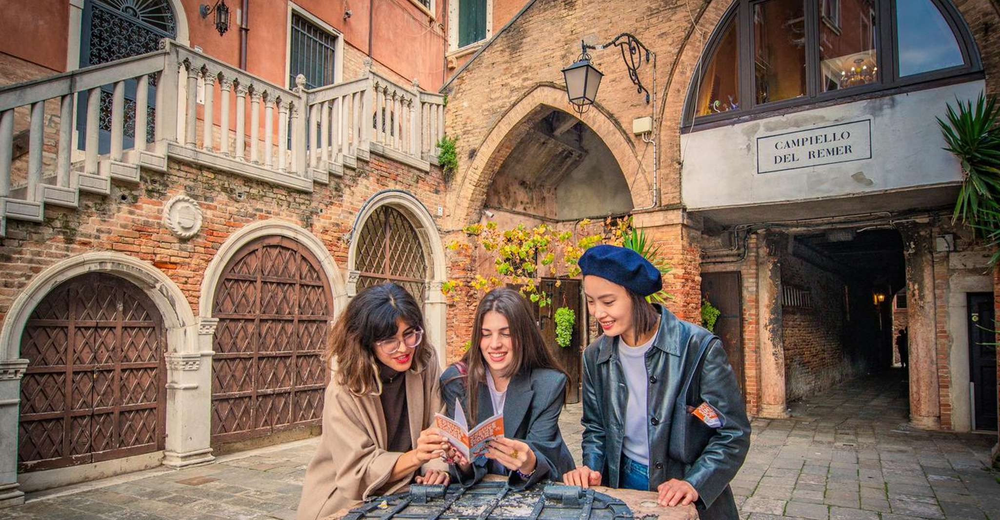 Venice: Private Walking Tour with Optional Gondola Ride