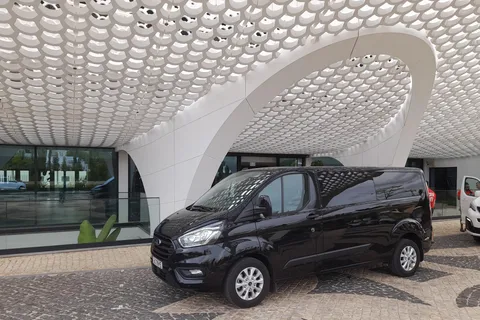 Motorista privado de Málaga para o Algarve em minibus de 8 lugares