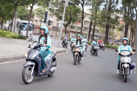 Street Food och sightseeing kvällstur | Ao Dai kvinnlig ryttareKvinnlig förare | 12 Provsmakningar &amp; Sightseeing med skoter