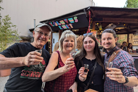 Budapest: Ruin Bars, Street Art, and Jewish Quarter Tour Budapest: Ruin Bars, Street Art, and Jewish Quarter Tour