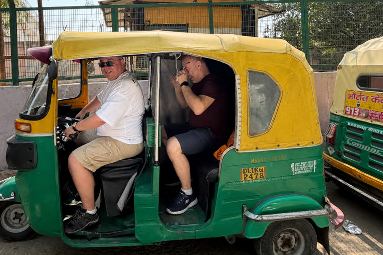 Delhi: A Day Between Gates, Gardens, and Tombs