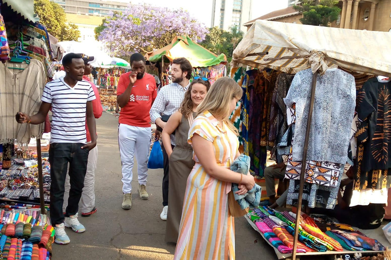 (Nairobi) Zakupy pamiątek i półdniowa wycieczka historyczna