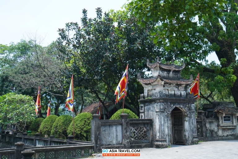Z Hanoi: całodniowa wycieczka do Hoa Lu, Trang An i jaskini MuaCałodniowa wycieczka z odbiorem ze Starej Dzielnicy Hanoi