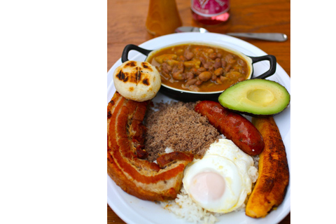 麦德林之夜：美食、文化和城市灯光