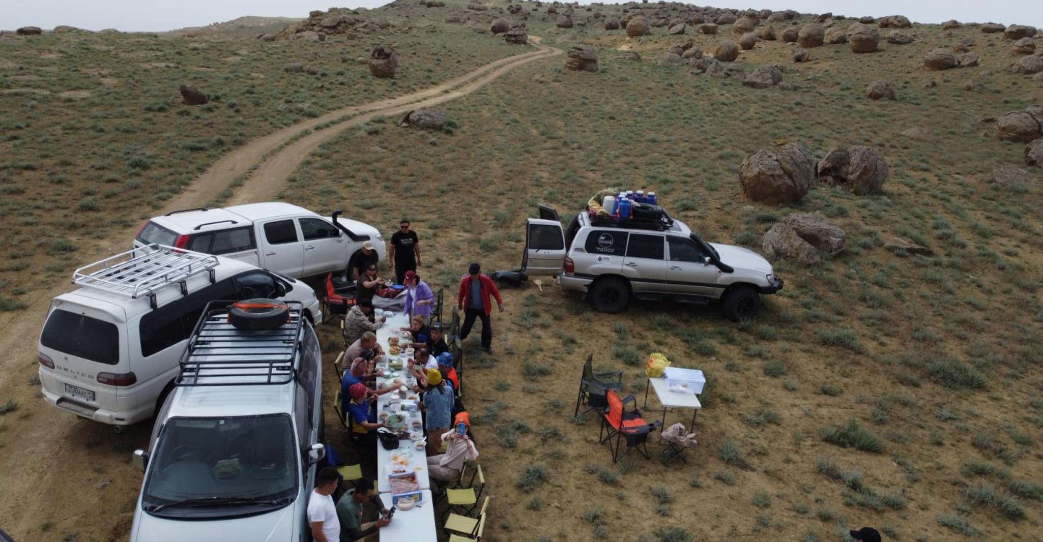 Tour grupal de múltiples días a 18 atracciones naturales en Mangystau - Housity