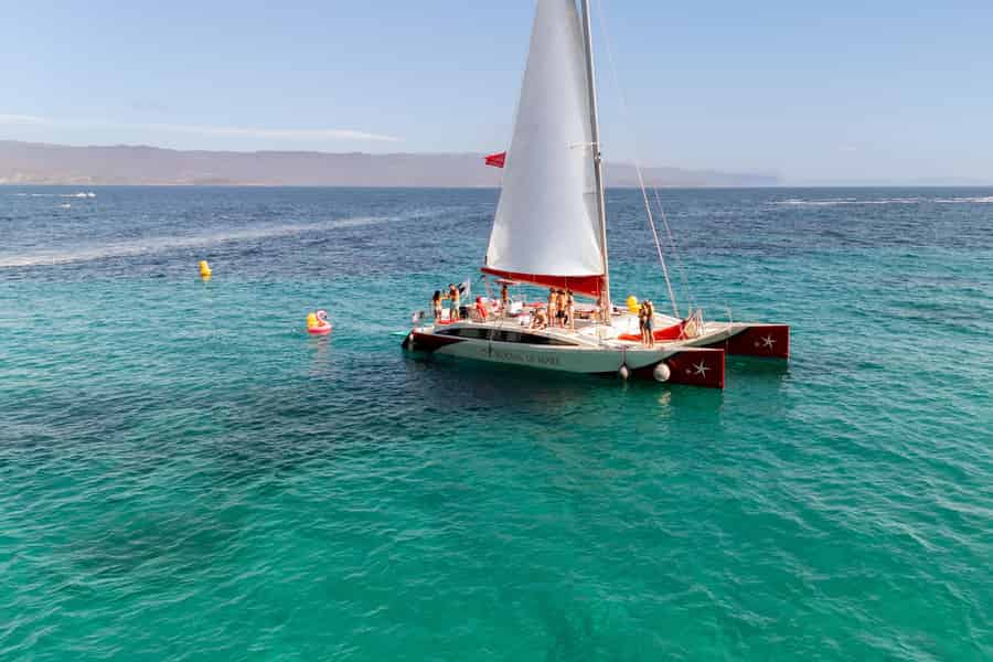 Dagtour op een catamaran in de baai van Ajaccio