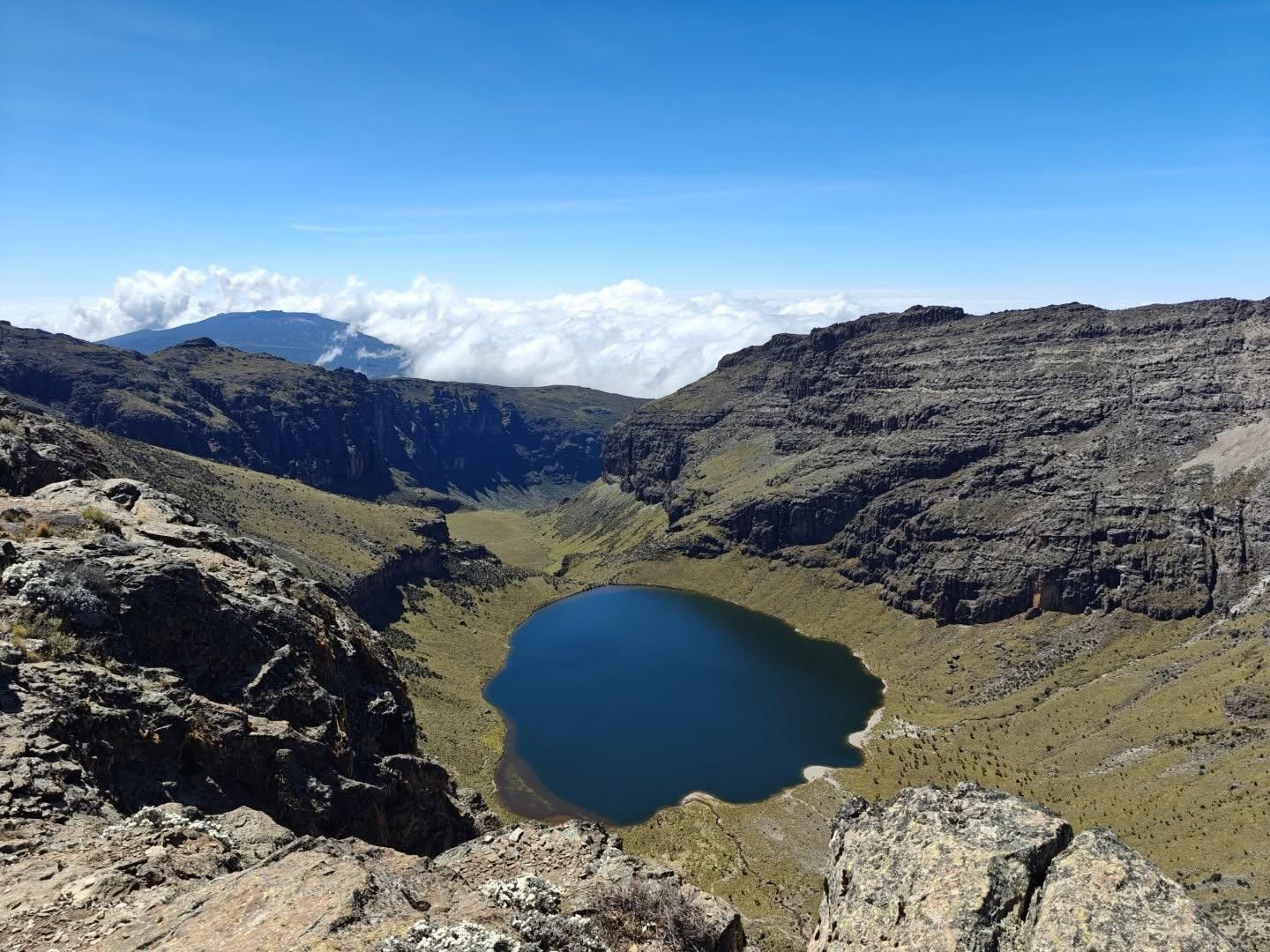 Wanderung am Lake Michaelson und Trekking-Tour am Mount Kenya