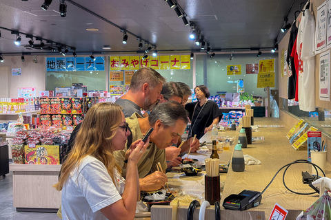 Kanazawa: Private Omicho Market Tour Like a Local
