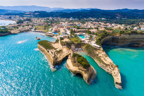 Corfu: Viagem de ônibus e natação no Canal d&#039;Amour, Kassiopi e Barbati