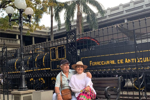 Medellín: City Tour by Panoramic Bus with Guide