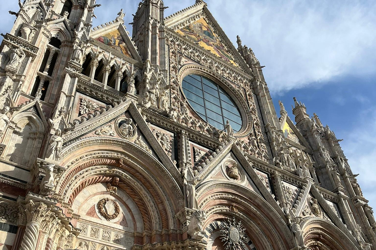 Tour di Siena e San Gimignano in van da Lucca o Pisa