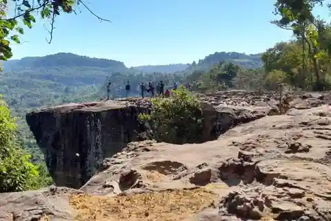 Siem Reap: Passeio de jipe por Phnom Kulen e Banteay Srei