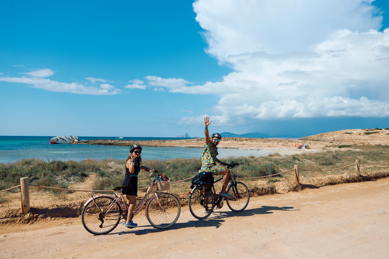 Ibiza: Formentera Boat and Bike Guide Tour +Sunset Party Gold Edition: Formentera Bike & Boat Adventure from Ibiza