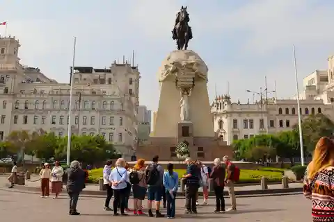 Passeios vibrantes pelo Peru (3D/2N)