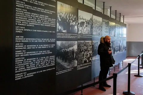 Cracovie : Visite d'Auschwitz-Birkenau avec prise en charge à l'hôtel et guide