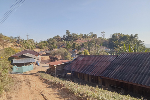 Luang Prabang: 3-Day Plain of Jars & Vang Vieng Tour