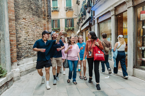 Venice: Evening Cicchetti & Wine Tour with Generous Tastings Private Venice at Sunset: Cicchetti, Food & Wine Tour