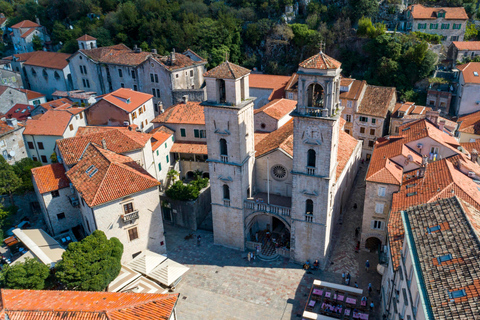 Kotor: Kabelbaan en oude stad beleven