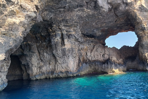 Malta: Private Boat Trip to Comino, Blue Lagoon & Gozo 4 Hours Private Boat Trip