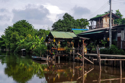 Bangkok: Canal Long-Tail Boat Tour Wat Paknam & Local Life Private Canal Long-Tail Boat Tour Wat Paknam. English Guide