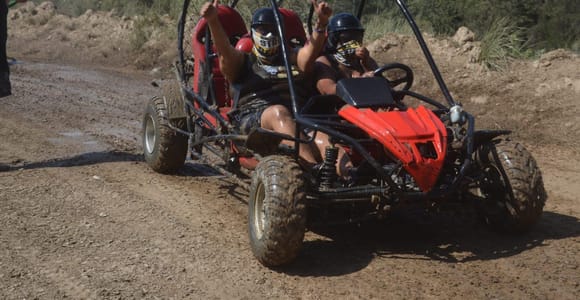 Alanya Buggy Safari: Nervenkitzel am Fluss und im schlammigen Wald