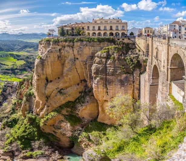 Sentinel Ronda Tour to Ronda and Setenil de las Bodegas | GetYourGuide