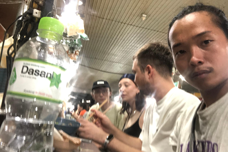 Da Nang: Tour a piedi del cibo come un localeFoodtour nascosto a Danang: Mangia come un abitante del luogo con i vietnamiti