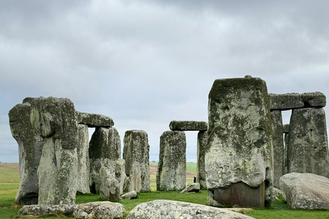 Southampton: Stonehenge, Bath Privatausflug nach London