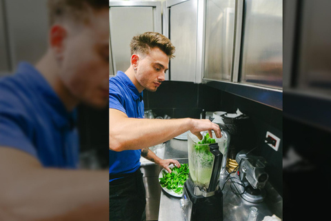 Genova: Cook and Enjoy a full Ligurian menu with local chef