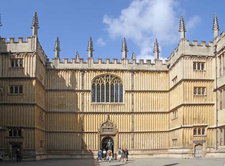 Oxford: Town & Gown Walking Tour