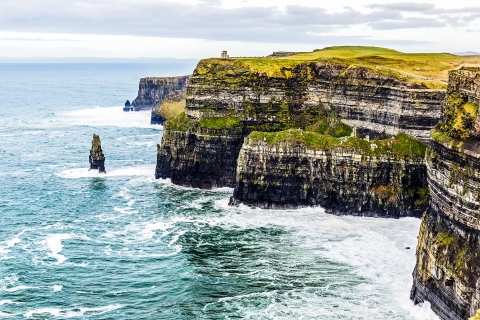 Dublin: dagtocht Cliffs of Moher, Kilmacduagh Abbey & Galway