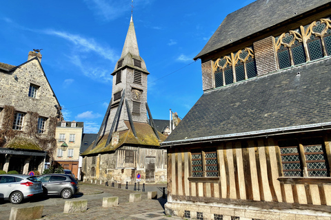 Visita privata con guida dal vivo di Mont Saint-Michel e Honfleur in MercedesPrivato Mont Saint-Michel, Honfleur da Parigi in Mercedes