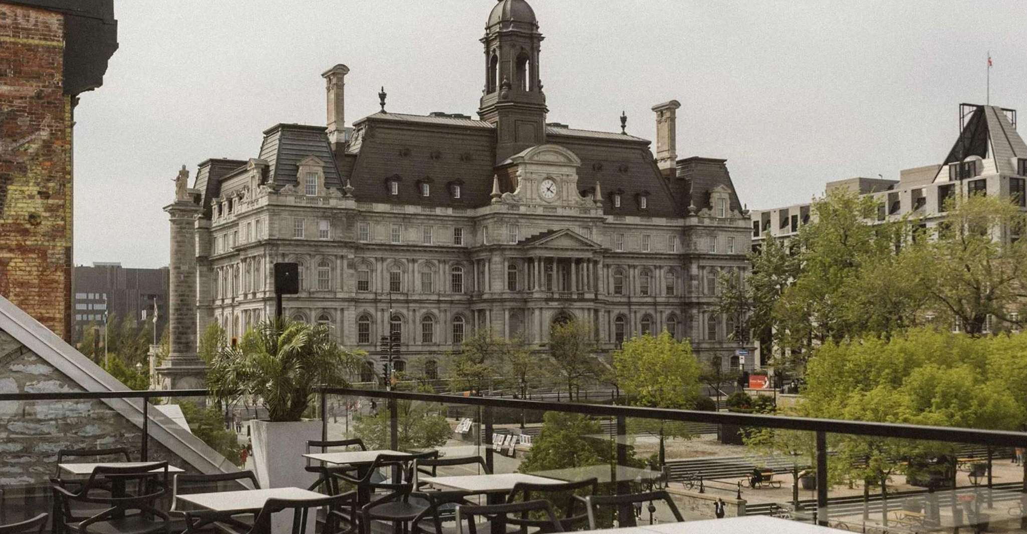 Montreal: Guided Pub Crawl of the City's Skyline Bars photo 6