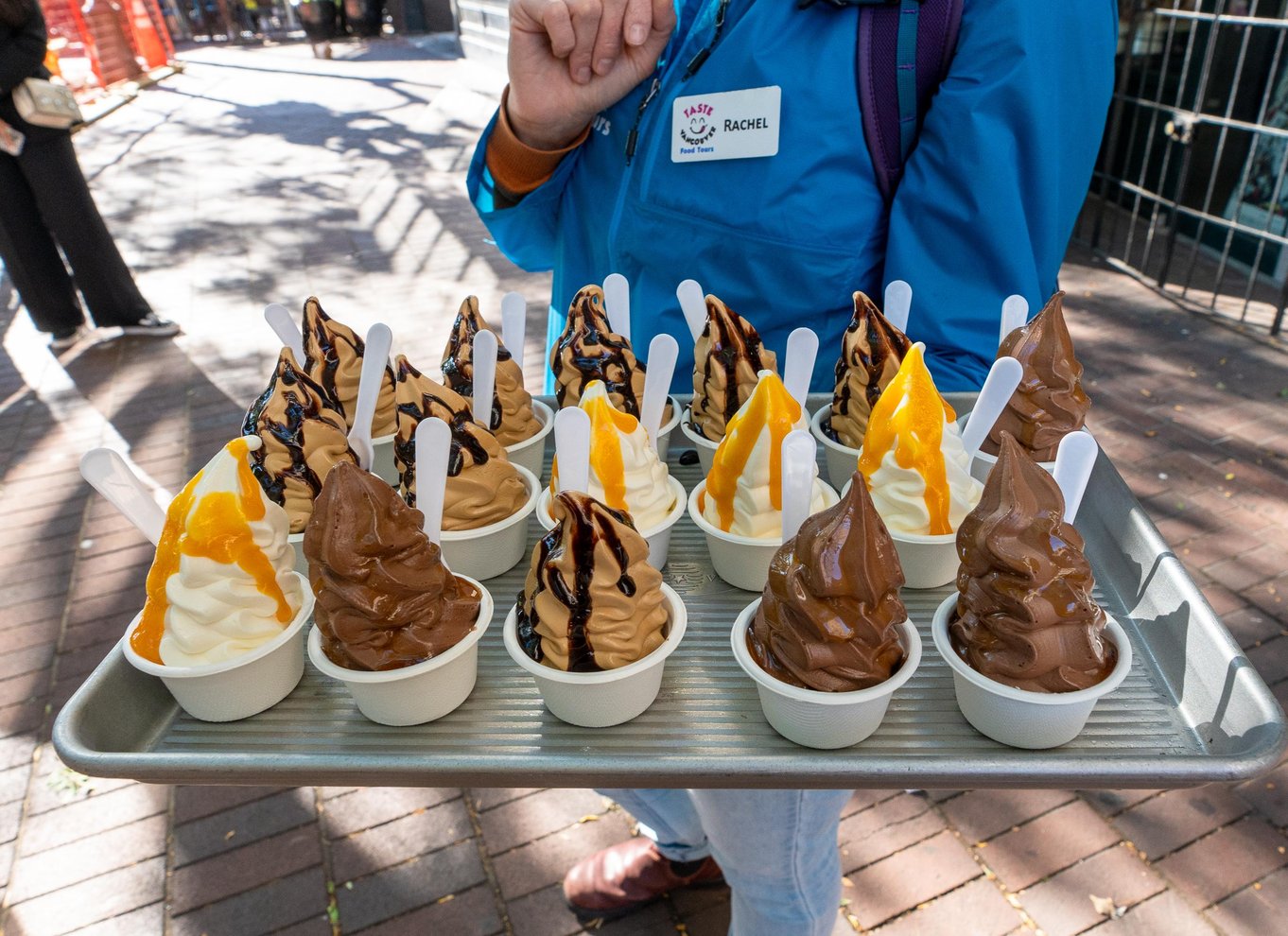 Vancouver: Gastown Historical Walking Food Tour