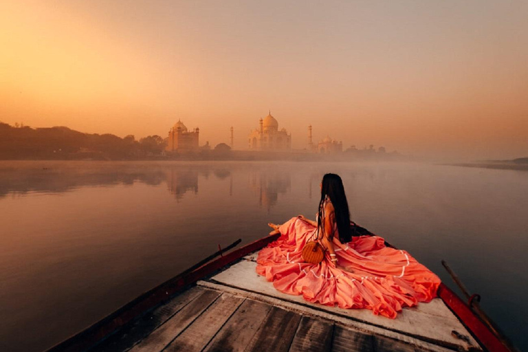 Taj Mahal Back View Yamuna Paseo en barco