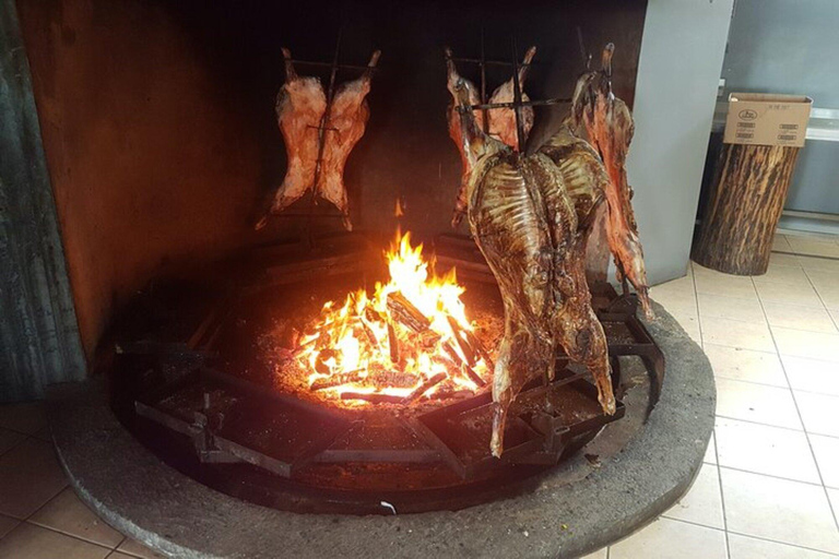 Laguna Blanca: Estancia Tour with Lamb Lunch