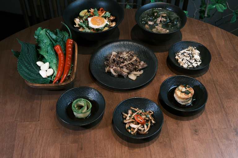 De la forêt à la table : un voyage culinaire hansik à SéoulDe la forêt à la table : un voyage culinaire Hansik à Séoul